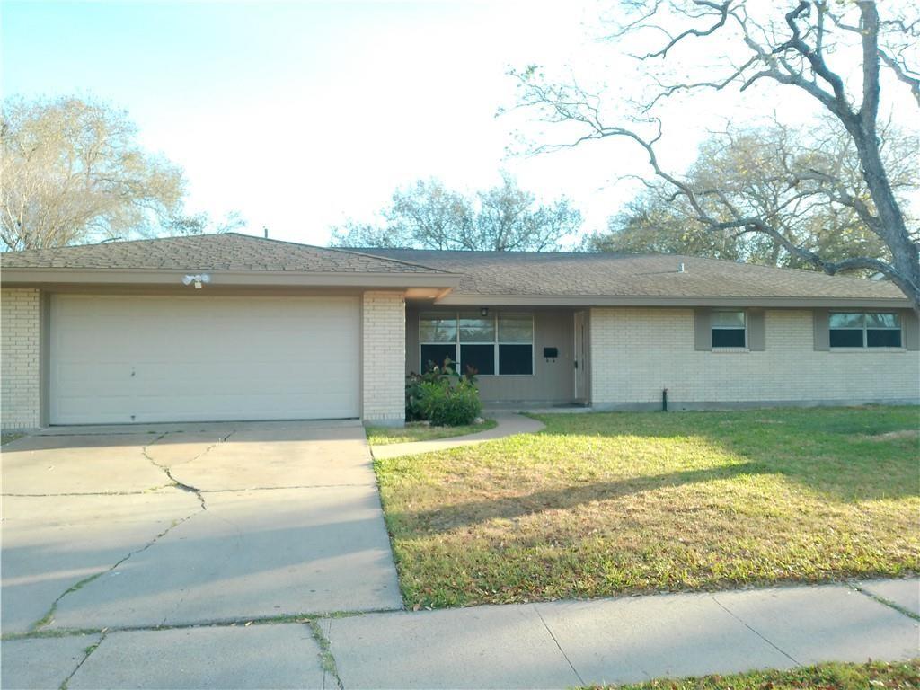 Image 1: Such clean lines on a beautifully maintained home.