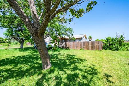 1211 S MCCAMPBELL