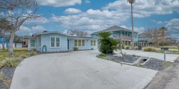 4034 Laguna Shores Road