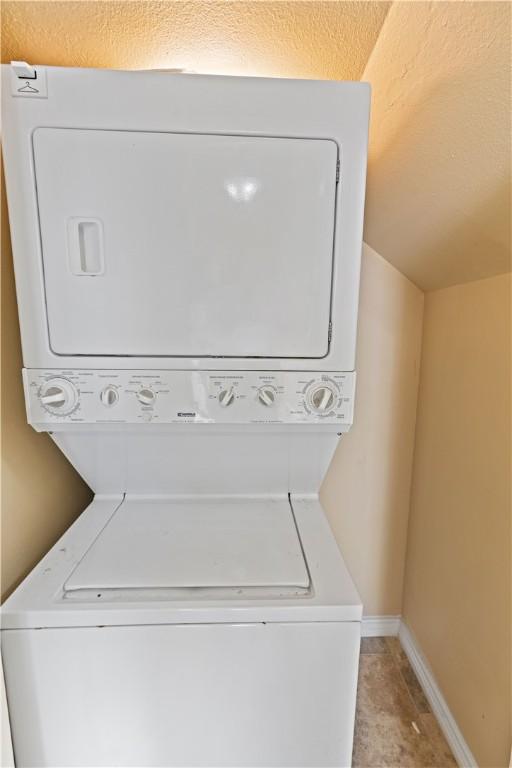 Image 4: Washer/Dryer will convey for your convenience
