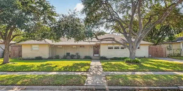 433 Pasadena Place
