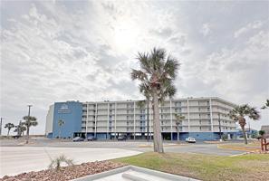 800 Sandcastle Drive