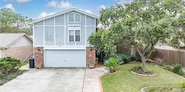 4813 FERN FOREST Circle