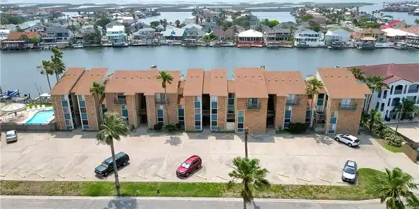 15425 Fortuna Bay Drive