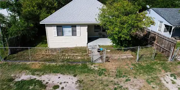 3234 Buddy Lawrence Drive