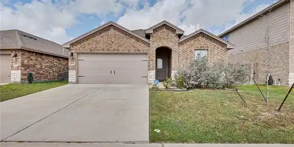8113 Cattlemen Drive