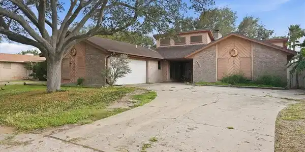 5909 Golden Canyon