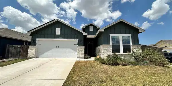 9222 Murdock Drive