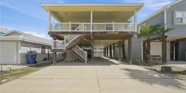 415 Spencers Landing