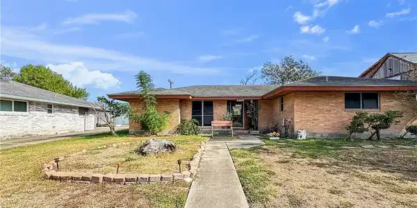 5622 Antigua Drive