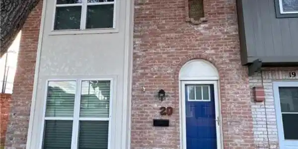 20 Townhouse
