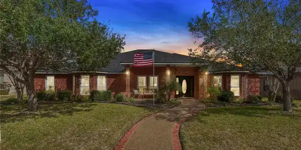 4222 Pontchartrain Drive