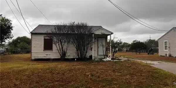 1415 Woodlawn Drive