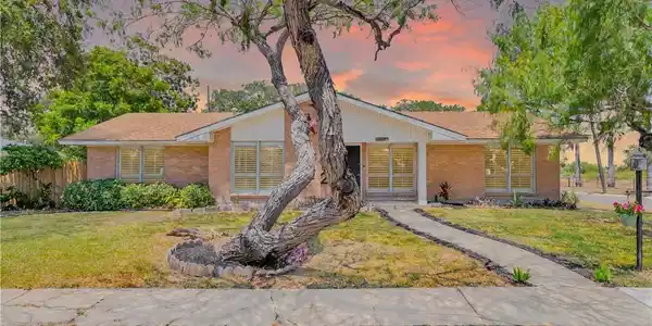 402 Pennington Drive