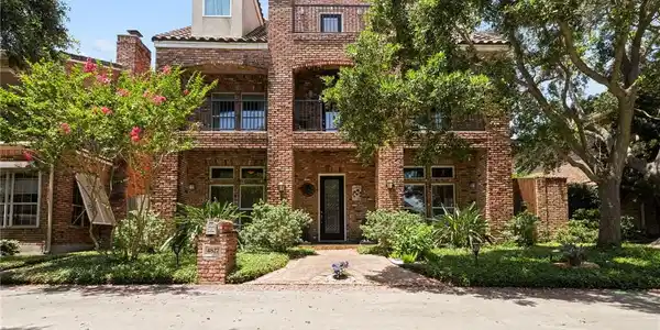 4827 Ocean Drive