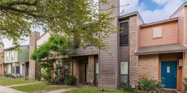 2705 Saint Joseph