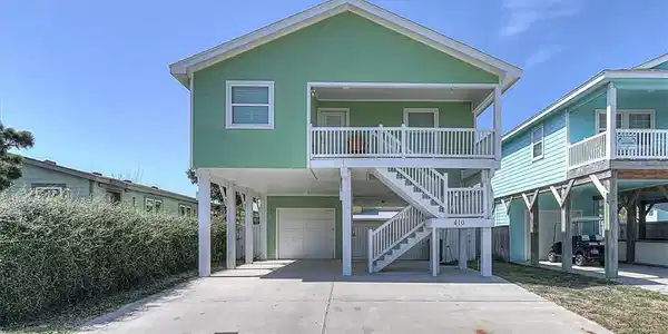 410 Royal Palm Lane