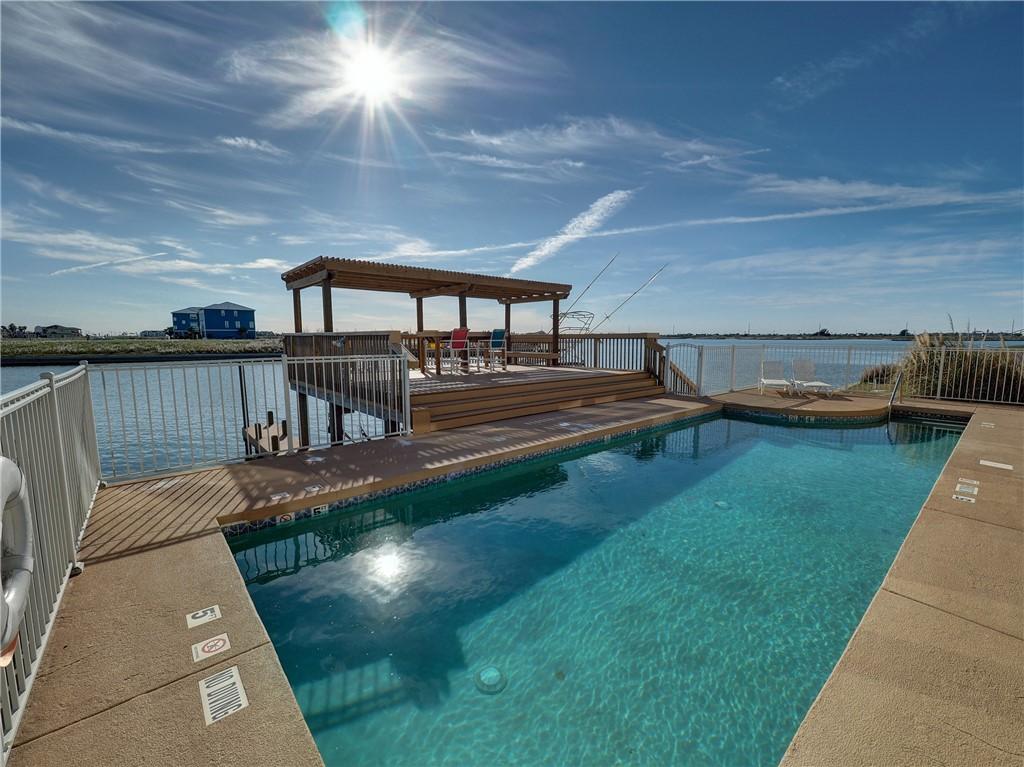 Image 3: Pool overlooking Packery Channel Canal