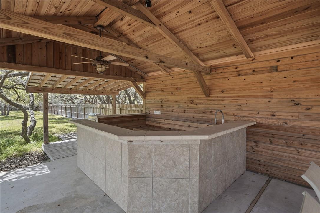 Image 2: Outdoor Kitchen