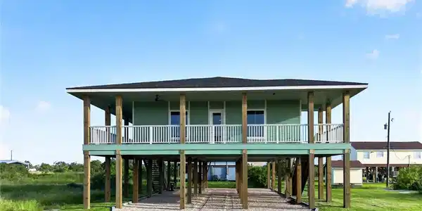 130 W Glen Oak