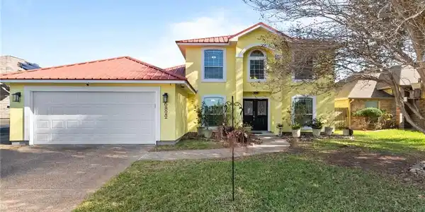 6822 Windy Creek Drive