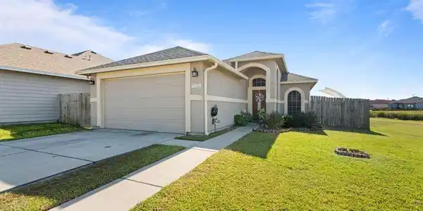 7201 Lake Placid Drive