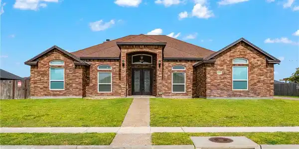 2033 Arash Drive