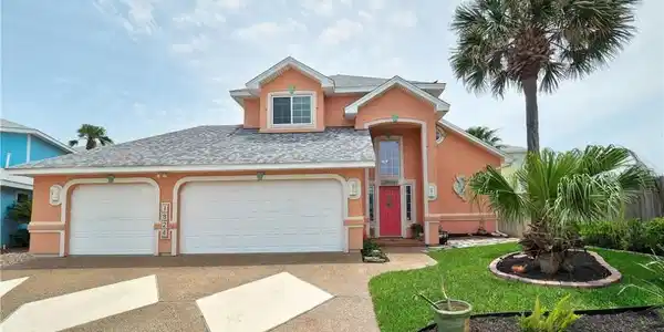 1824 Palisades Drive
