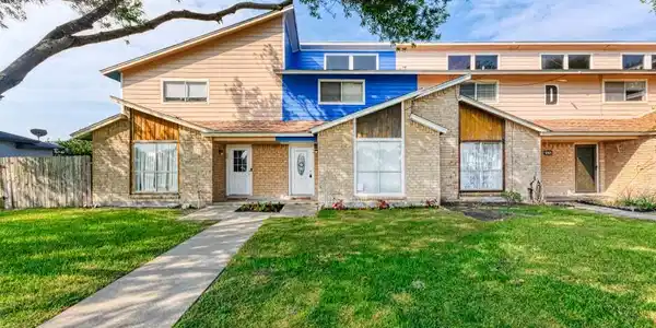 4929 Cedar Pass Drive