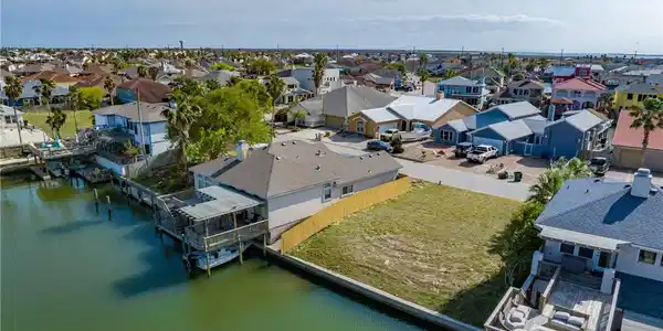 Image 4: Aerial View