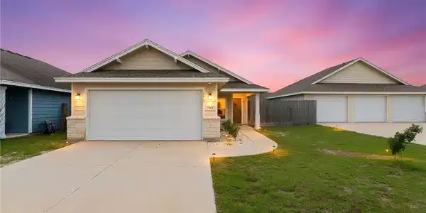 1533 Oak Hill Drive