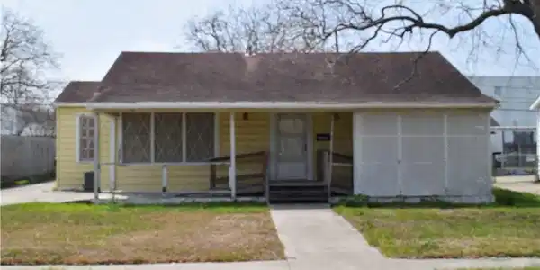 3037 Topeka Street