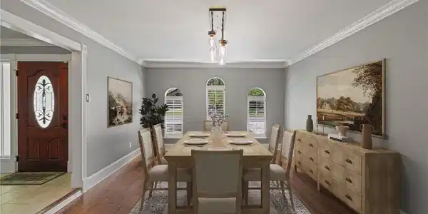 Image 4: Dining Room