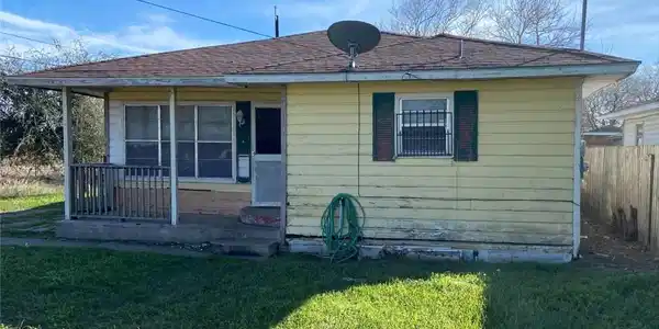 8149 Stillwell