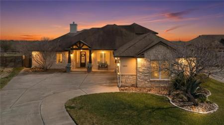 5830 Lago Vista Drive