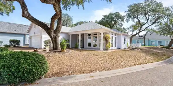 25 Primrose Drive