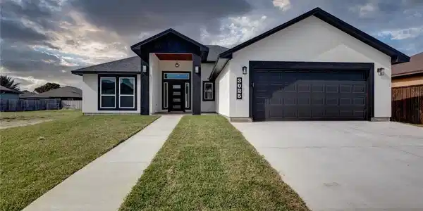 3025 Saint Eustatius Way