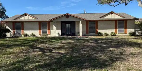 1833 Daly Drive
