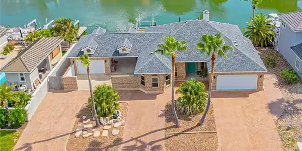 390 Bayside Drive
