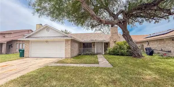 6918 Roseland Drive