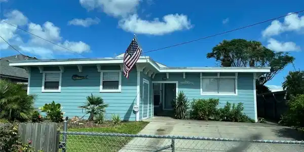 3417 Laguna Shores