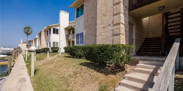 15421 Seamount Cay Court