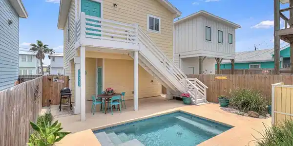 321 S 10th Street