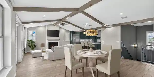 Image 4: Grand room with vaulted ceiling and instant start