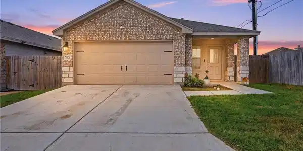 7601 Cowboy Trail Lane
