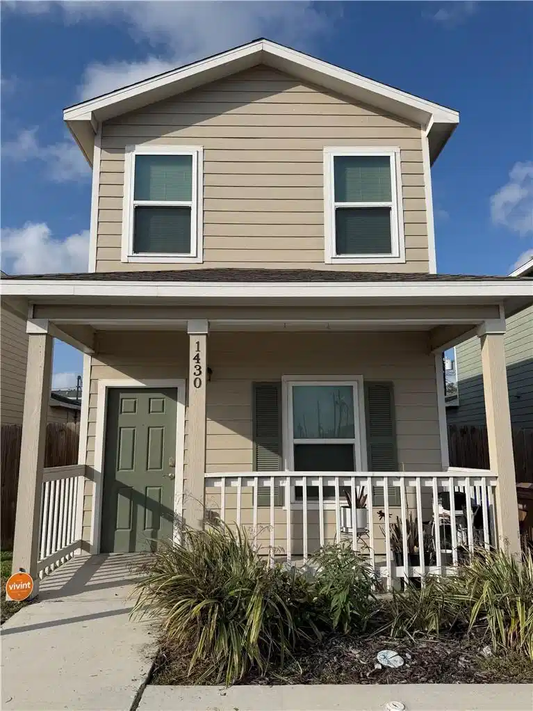 Image 1: Welcome Home to 1430 Shely St.