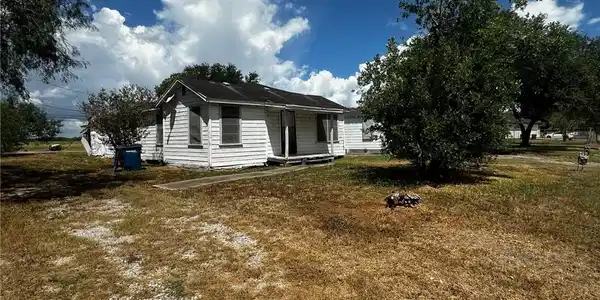 1433 Main Drive