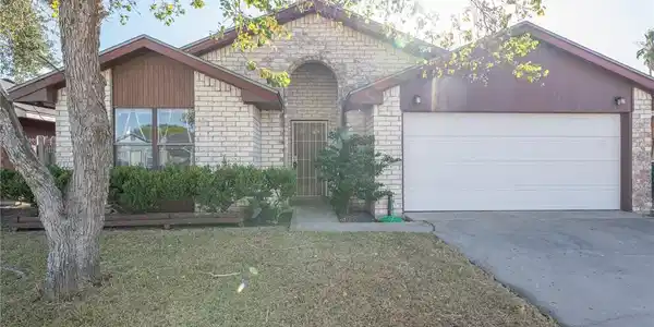 2509 Crestlea Drive