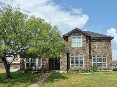 416 Hazeltine Drive