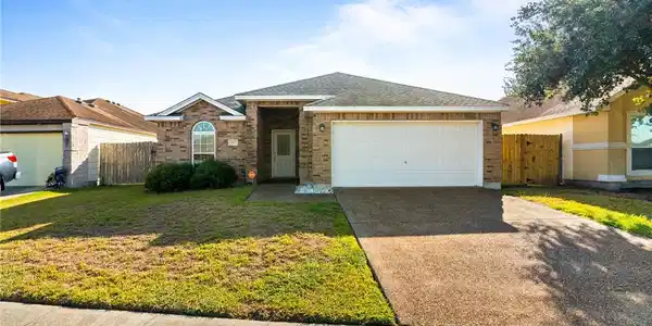 3109 Alta Gigonella Street